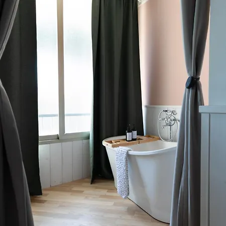 Ferienhaus Ebi Vacation - *